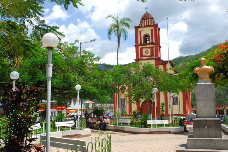 OXAPAMPA CENTRO PERUANO
